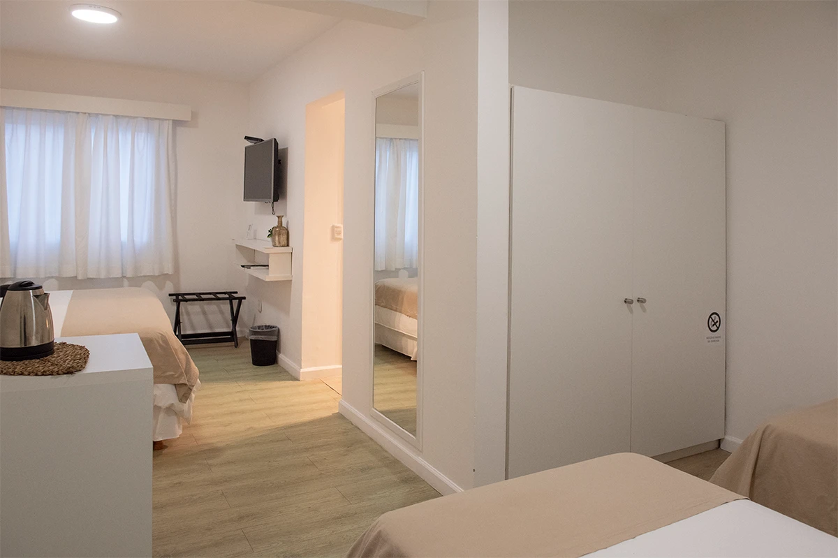 20 HOTEL- habitacion cuadruple - punta del este (2)